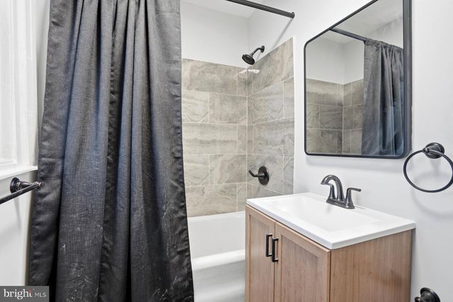 7603 W CHESTER PIKE, Upper Darby, PA 19082