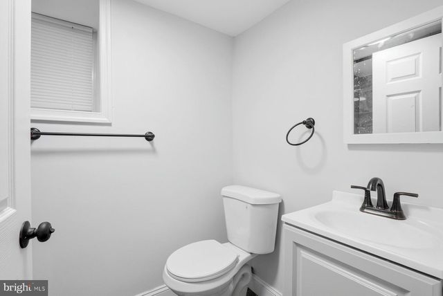 7603 W CHESTER PIKE, Upper Darby, PA 19082