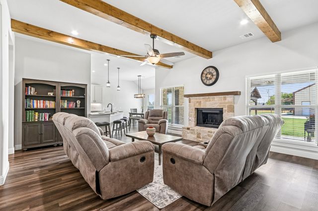 10189 Kildee Trail, Sanger, TX 76266