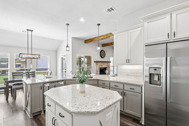 10189 Kildee Trail, Sanger, TX 76266