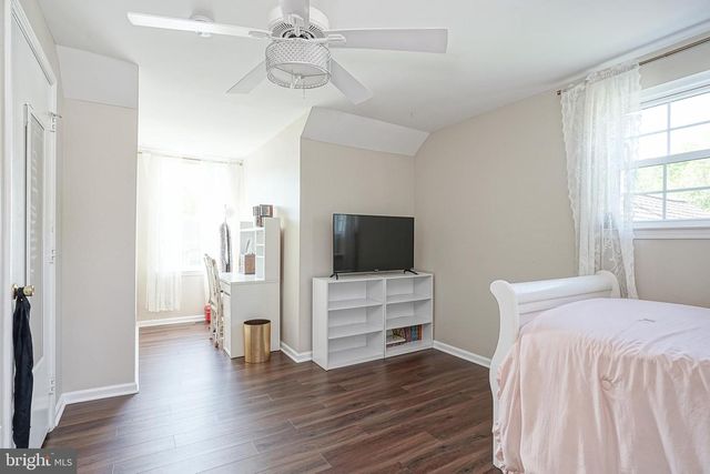 8 STANGER CT, Clayton, NJ 08312