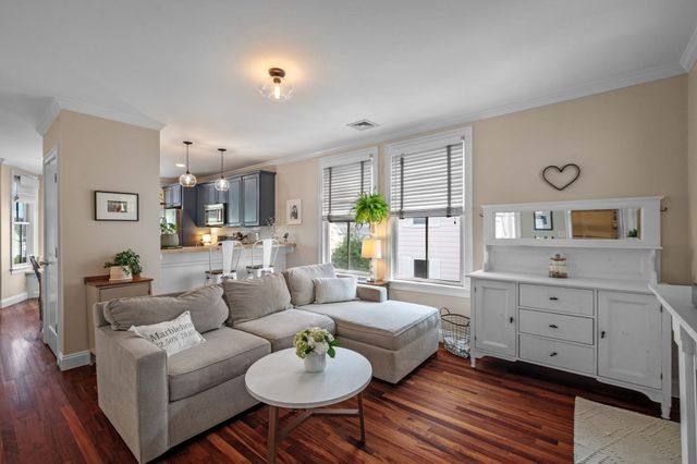 26 Village St 2, Marblehead, MA 01945