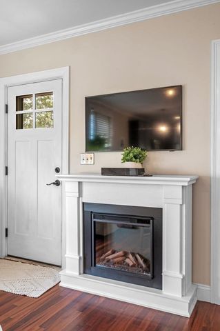 26 Village St 2, Marblehead, MA 01945