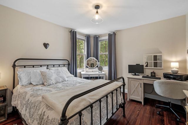26 Village St 2, Marblehead, MA 01945