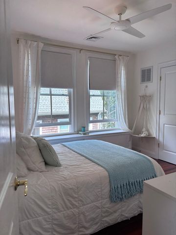 26 Village St 2, Marblehead, MA 01945