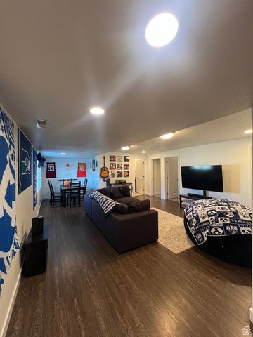 3827 E PAWNEE RD, Eagle Mountain, UT 84005