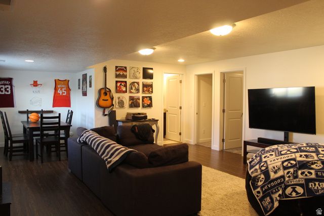 3827 E PAWNEE RD, Eagle Mountain, UT 84005