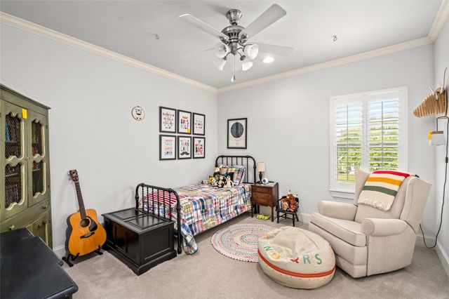 1045 Rosepoint Street, Houston, TX 77018