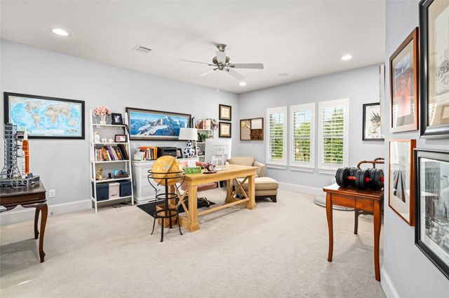 1045 Rosepoint Street, Houston, TX 77018