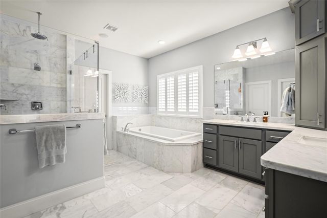 1045 Rosepoint Street, Houston, TX 77018