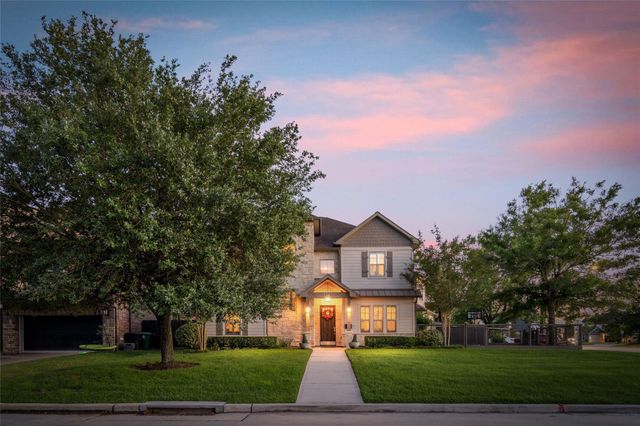 1045 Rosepoint Street, Houston, TX 77018