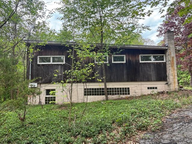 16 Buckley Lane, Prospect, CT 06712