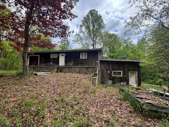 16 Buckley Lane, Prospect, CT 06712