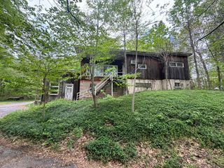 16 Buckley Lane, Prospect, CT 06712
