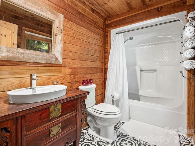 1160 High Rock Mountain Road, Marshall, NC 28753