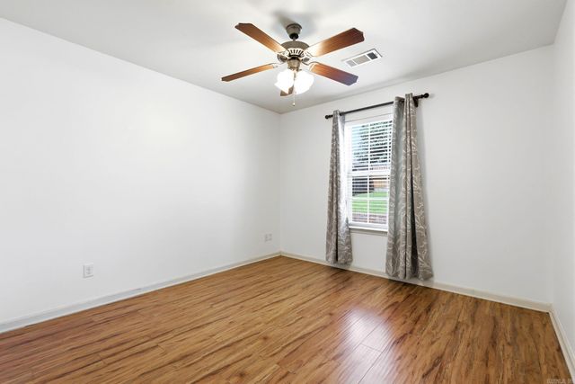 5400 Glenn Cove, Bryant, AR 72022