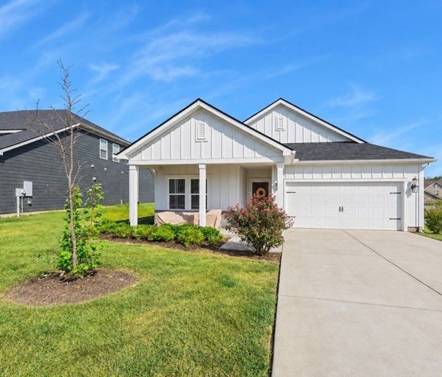 1020 Holland Ridge Way, Lebanon, TN 37090