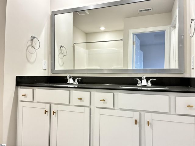 1428 Johnstone Drive, Reidville, SC 29375