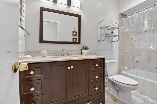 10471 NW 21st Ct, Sunrise, FL 33322