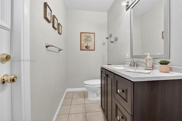 10471 NW 21st Ct, Sunrise, FL 33322