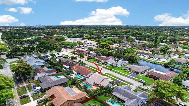 10471 NW 21st Ct, Sunrise, FL 33322