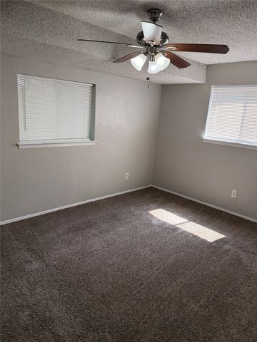 1005 Fairfax Court, Arlington, TX 76015