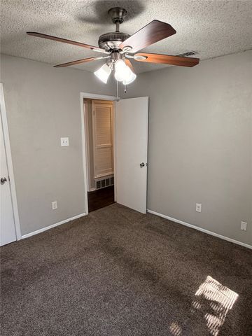 1005 Fairfax Court, Arlington, TX 76015