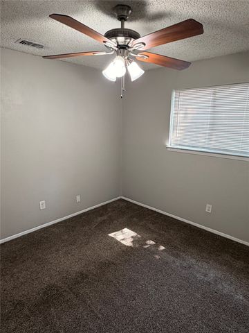 1005 Fairfax Court, Arlington, TX 76015