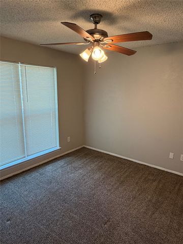 1005 Fairfax Court, Arlington, TX 76015