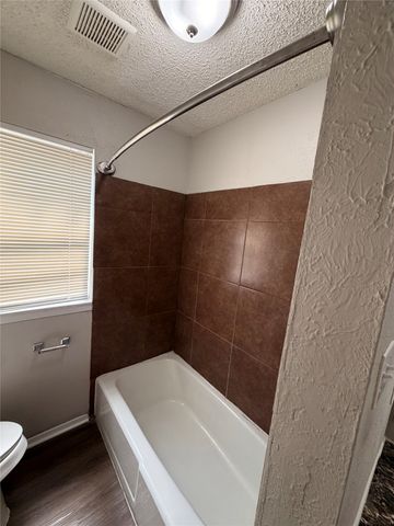 1005 Fairfax Court, Arlington, TX 76015