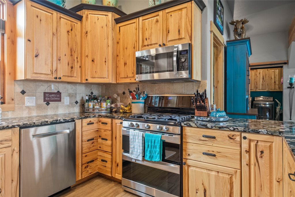 46024 Meadowlark Lane, Big Arm, MT 59910 photo 17