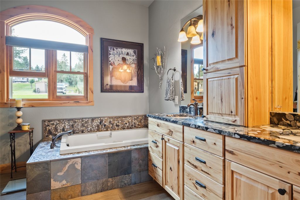 46024 Meadowlark Lane, Big Arm, MT 59910 photo 29