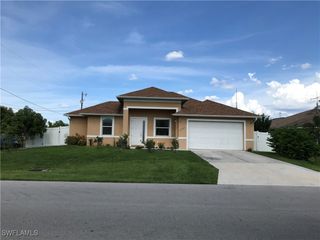 1103 SE 16th PL, Cape Coral, FL 33990