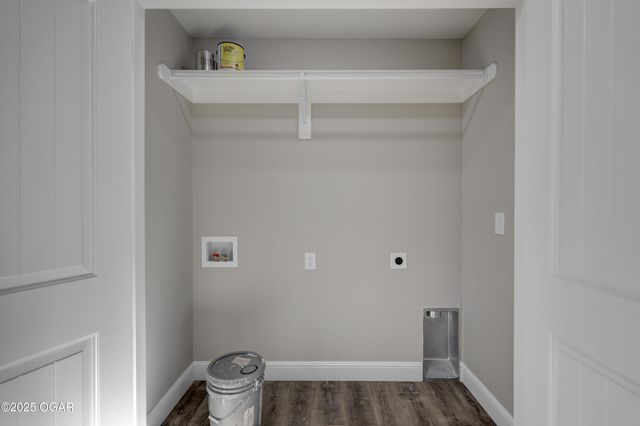 616 N Ball Street, Webb City, MO 64870