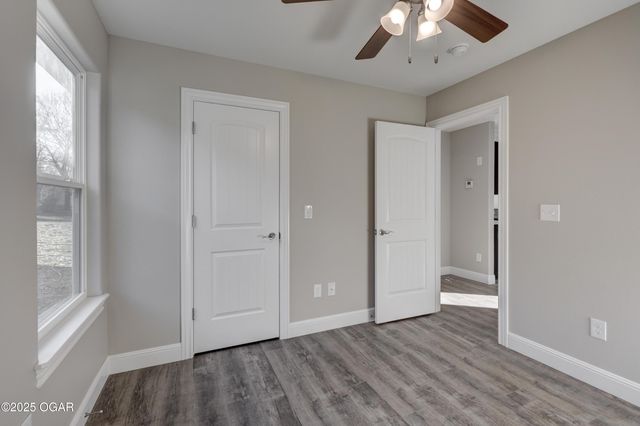 616 N Ball Street, Webb City, MO 64870