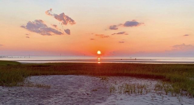 18 Jay Dee Ln, Eastham, MA 02642