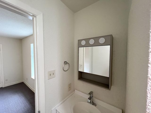 8947 Gaylord Drive 230, Houston, TX 77024