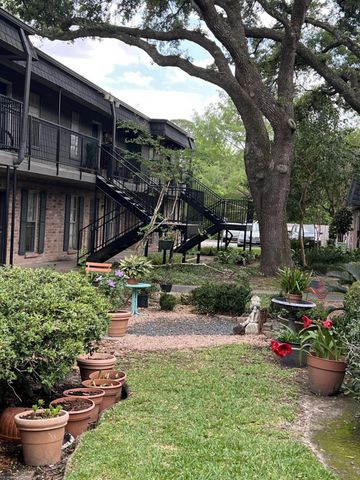 8947 Gaylord Drive 230, Houston, TX 77024