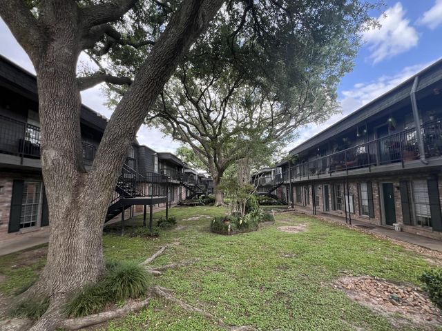 8947 Gaylord Drive 230, Houston, TX 77024