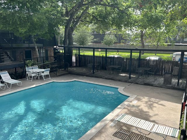 8947 Gaylord Drive 230, Houston, TX 77024