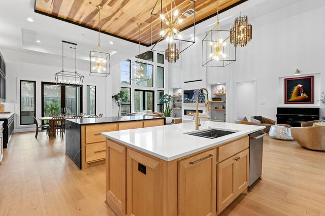 1026 Traweek Street, Houston, TX 77055