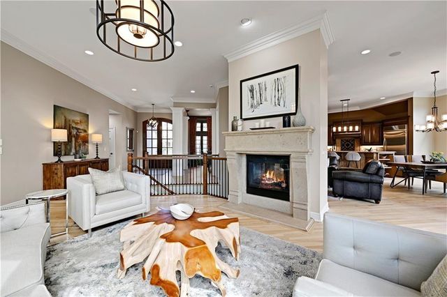 15212 Linden Street, Leawood, KS 66224