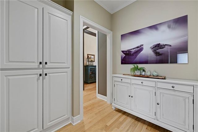 15212 Linden Street, Leawood, KS 66224