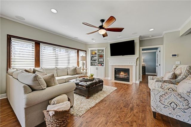 15212 Linden Street, Leawood, KS 66224