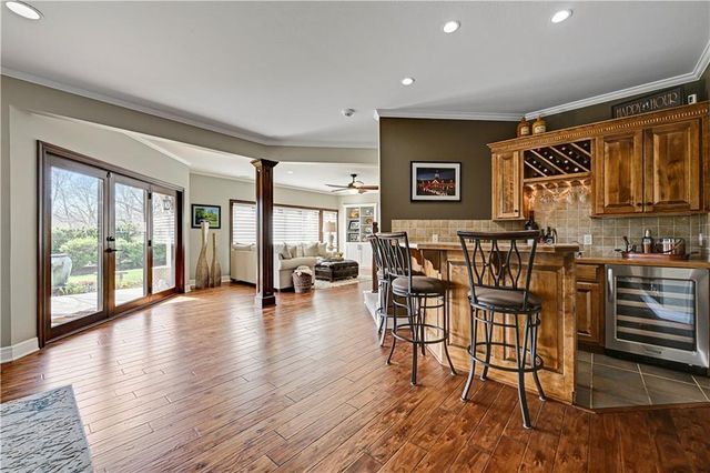 15212 Linden Street, Leawood, KS 66224