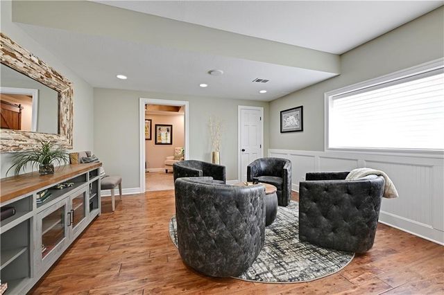 15212 Linden Street, Leawood, KS 66224