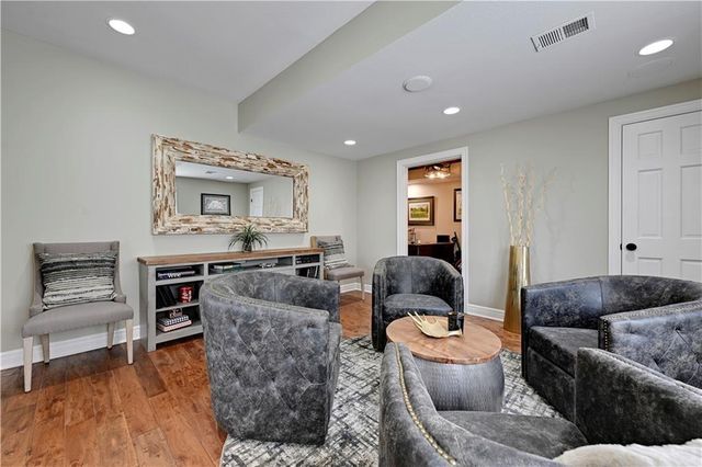 15212 Linden Street, Leawood, KS 66224