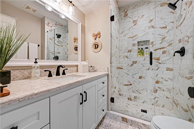 15212 Linden Street, Leawood, KS 66224