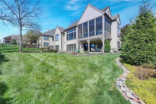 15212 Linden Street, Leawood, KS 66224