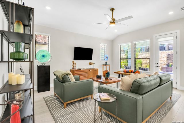 1604 DANCING OAK LN, San Marcos, TX 78666